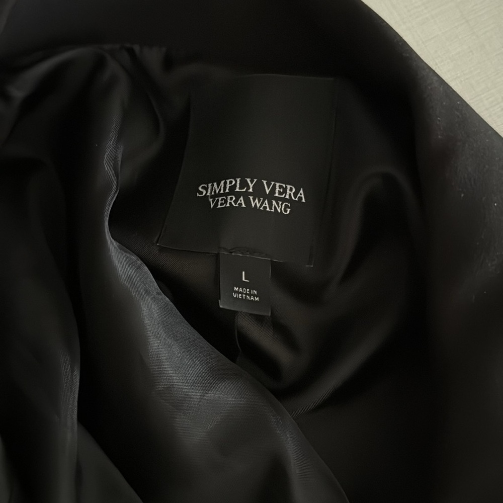 Simply Vera Ruffle blazer size Large. Excellent condition. - Picture 8 of 8